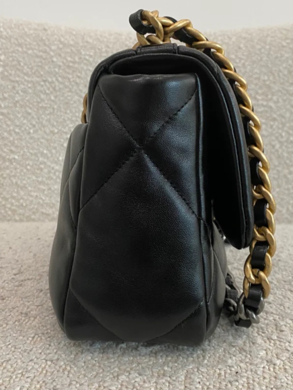 Authentic Pre-Owned Chanel 19 Bag Black Lambskin Small - Picture 5 of 16